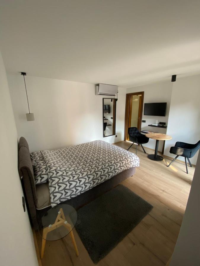 Apartament Nevena 3 *